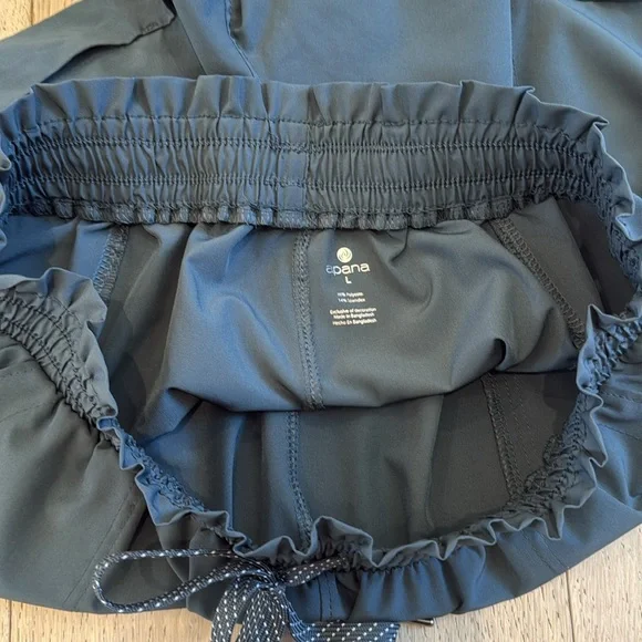 Apana Yoga Paperbag Waist Shorts in Size Large - Picture 6 of 10